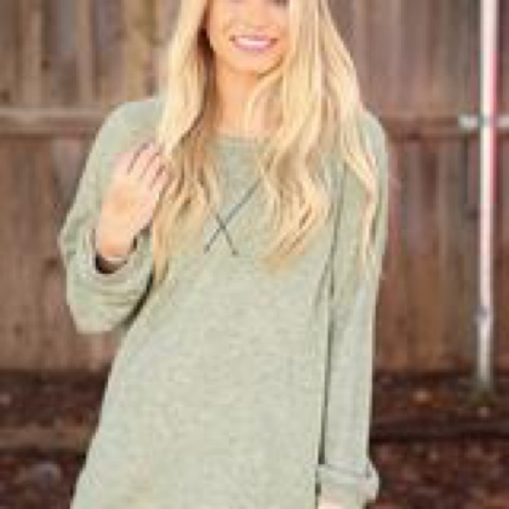 Green Long Sleeved Top